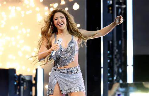 Shakira inicia en Río de Janeiro su primera gira en siete años, con un público que le envió un contundente mensaje a Piqué